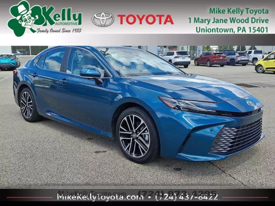 2025 Toyota Camry XLE photo 1