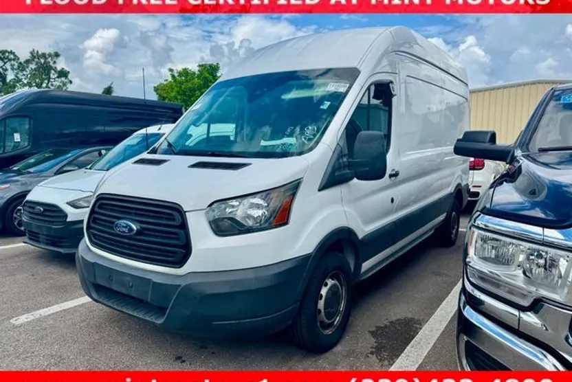 2019 Ford Transit photo 1