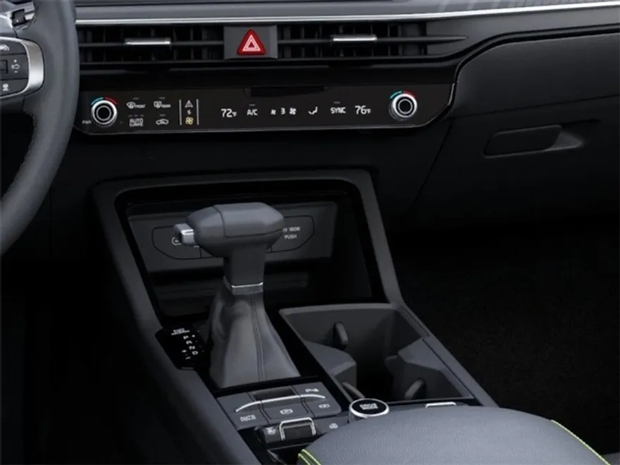 2025 Kia K5 GT photo 22