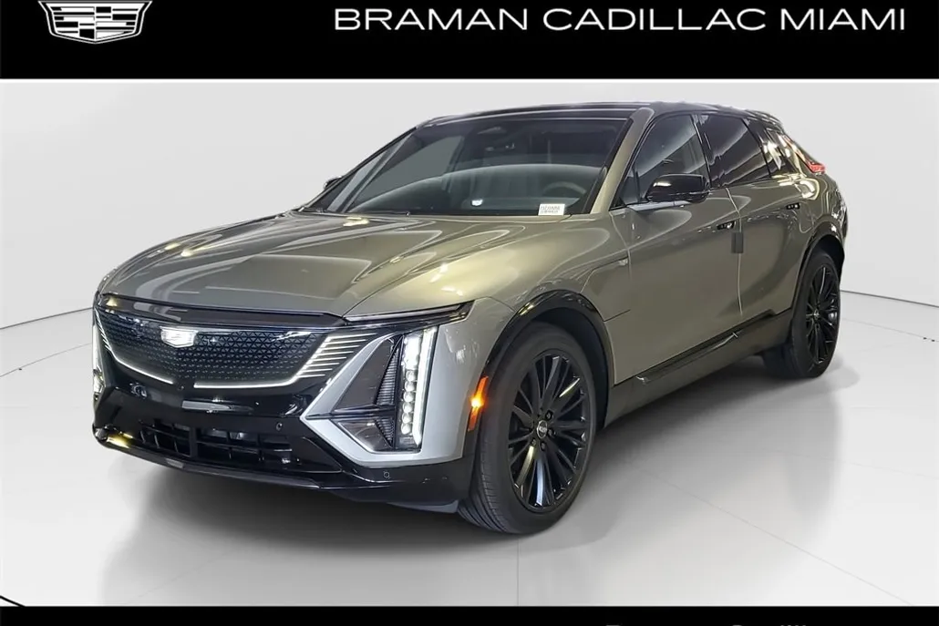 2025 Cadillac Lyriq Sport photo 1