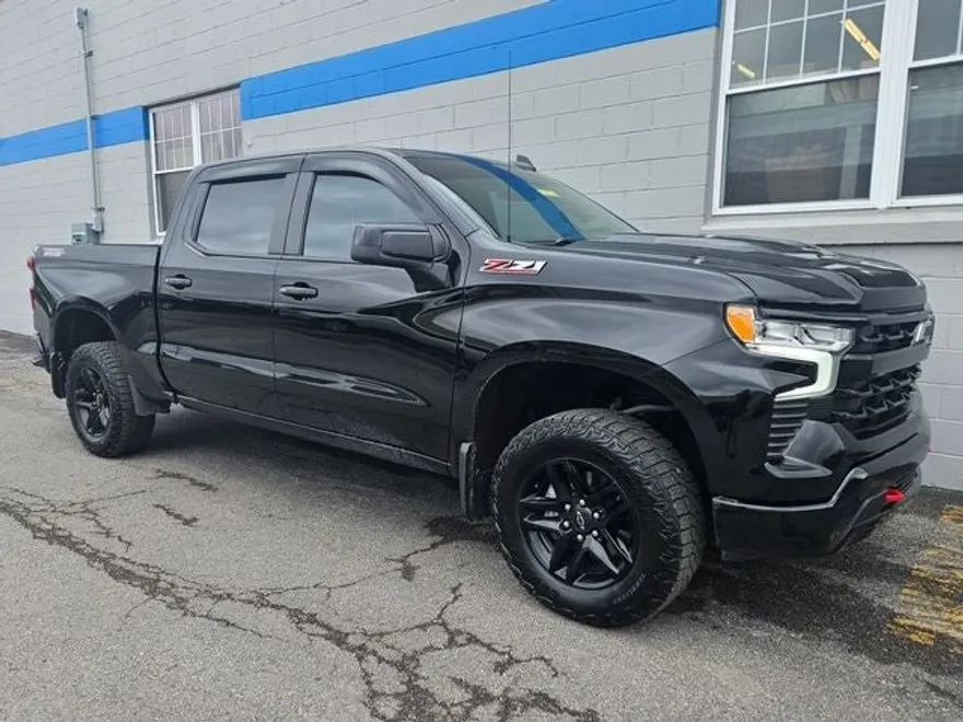 2023 Chevrolet Silverado 1500 LT Trail Boss photo 1
