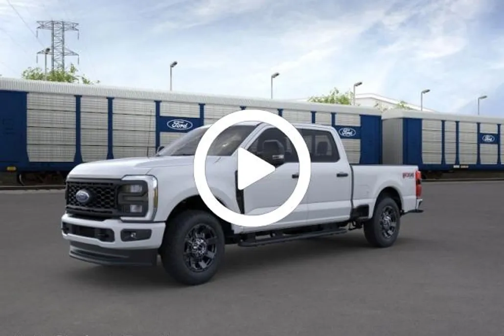 2025 Ford F-250 photo 1