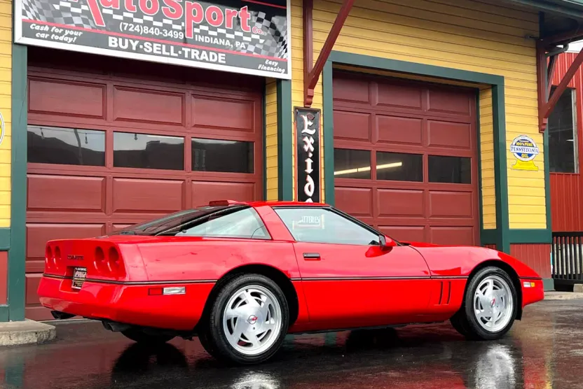 1989 Chevrolet Corvette Coupe photo 1