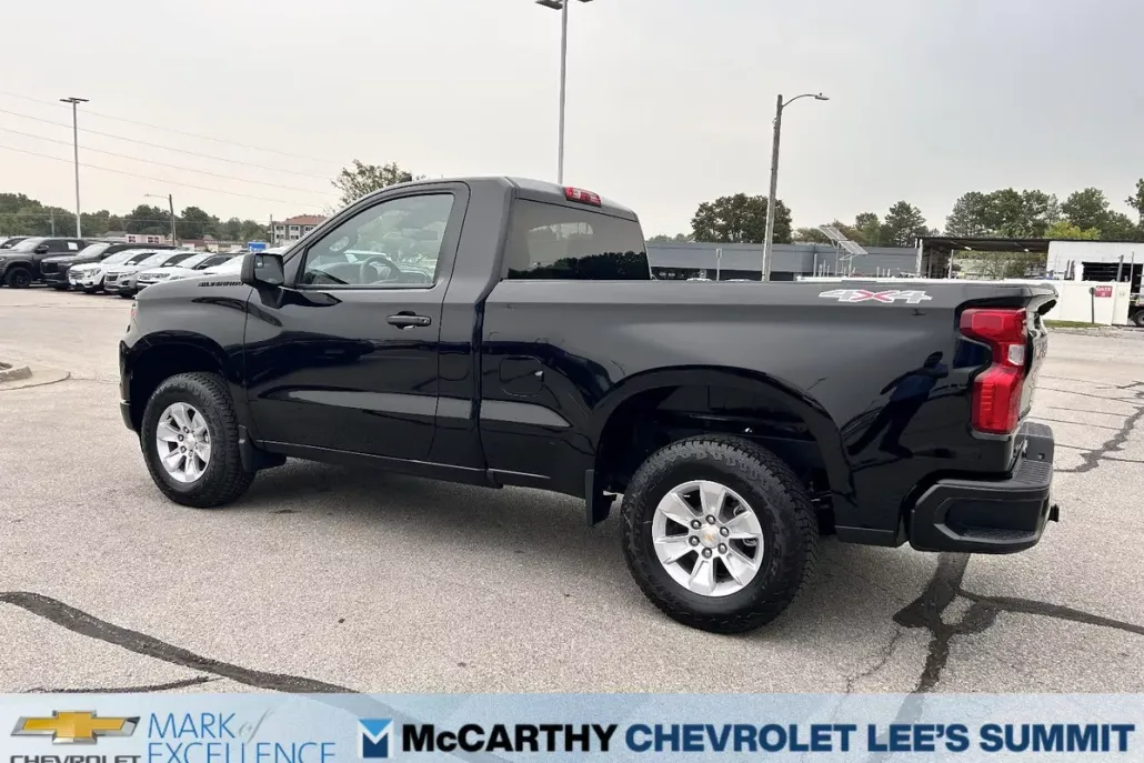 2026 Chevrolet Silverado 1500 photo 1