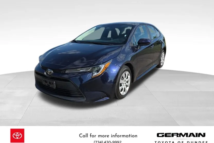 2023 Toyota Corolla LE photo 1