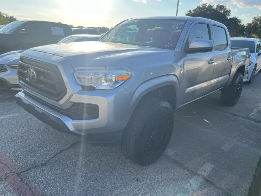 2020 Toyota Tacoma SR5 photo 1