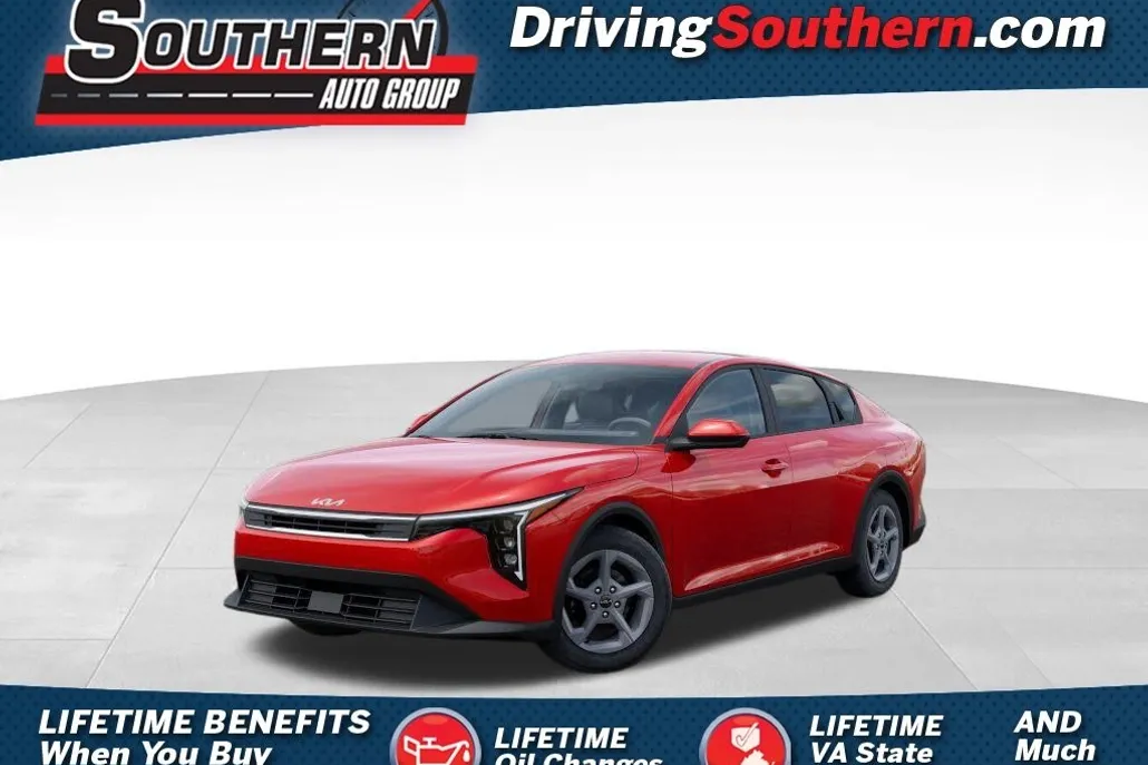 2025 Kia K4 LXS photo 1
