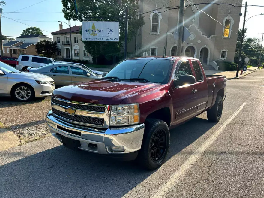 2013 Chevrolet Silverado 1500 LT photo 1