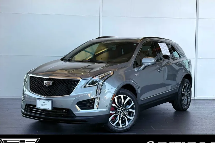 2023 Cadillac XT5 Sport photo 1