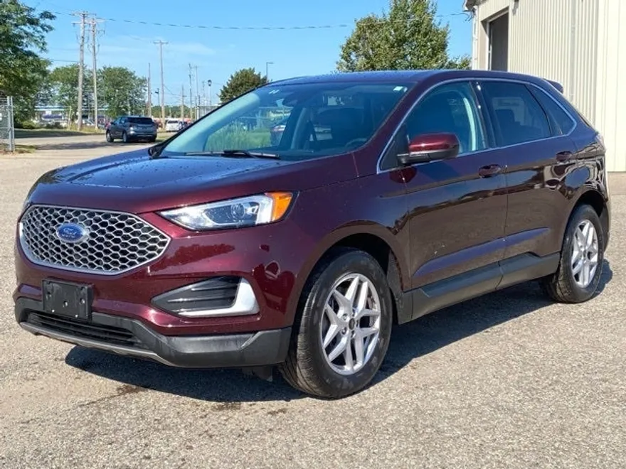 2024 Ford Edge SEL photo 1
