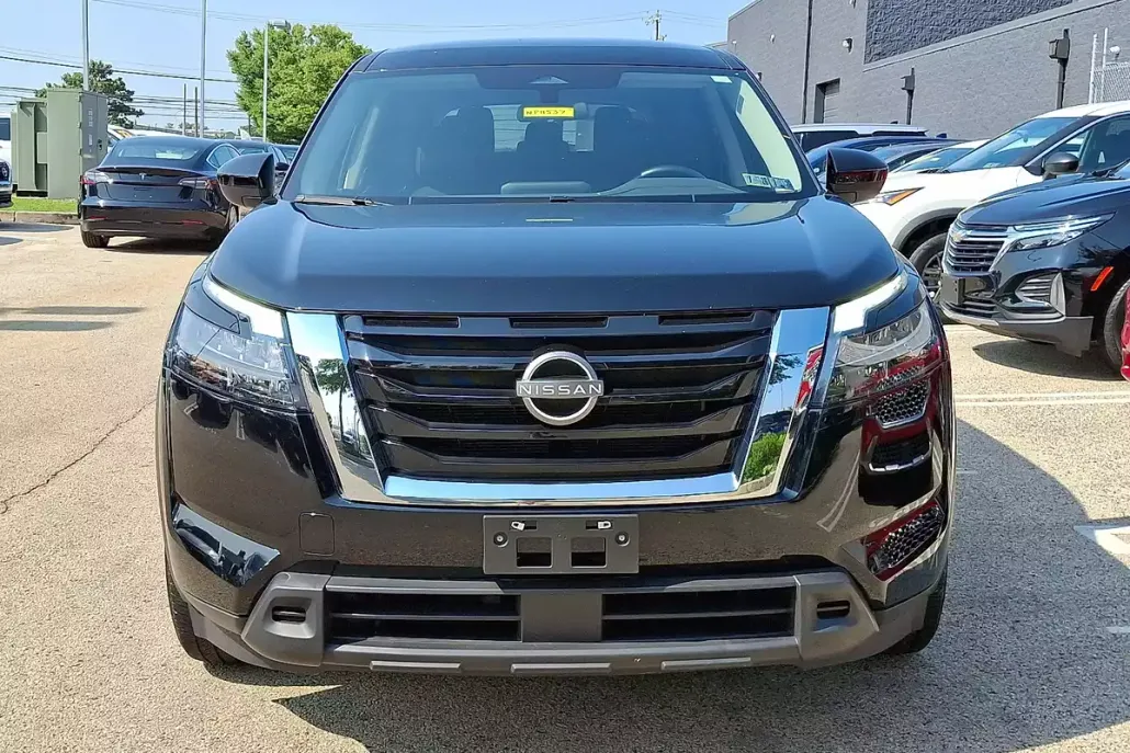 2024 Nissan Pathfinder S photo 1