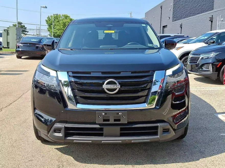 2024 Nissan Pathfinder S photo 1