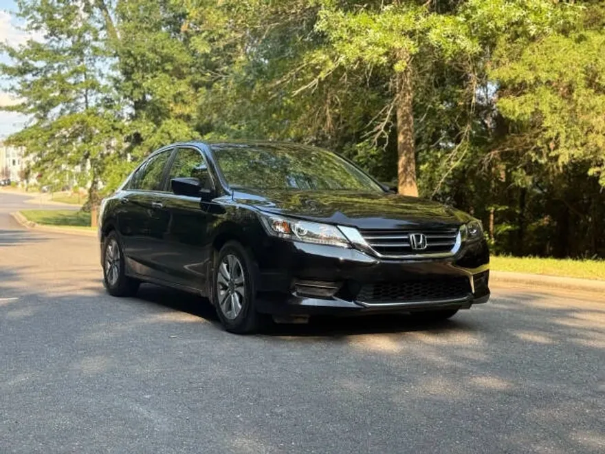 2013 Honda Accord LX photo 1