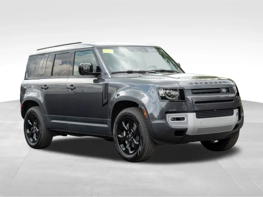 2025 Land Rover Defender 110 S photo 1