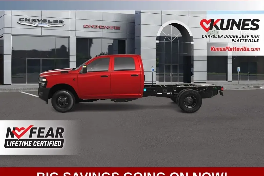 2025 Ram 3500 Tradesman photo 1