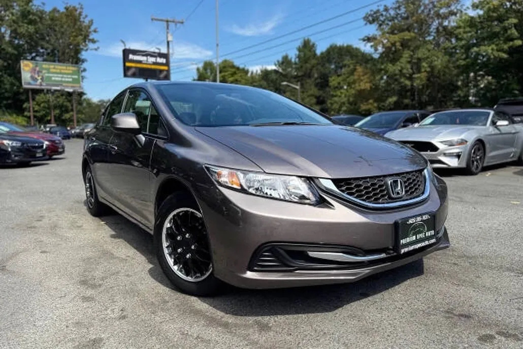 2013 Honda Civic LX photo 1