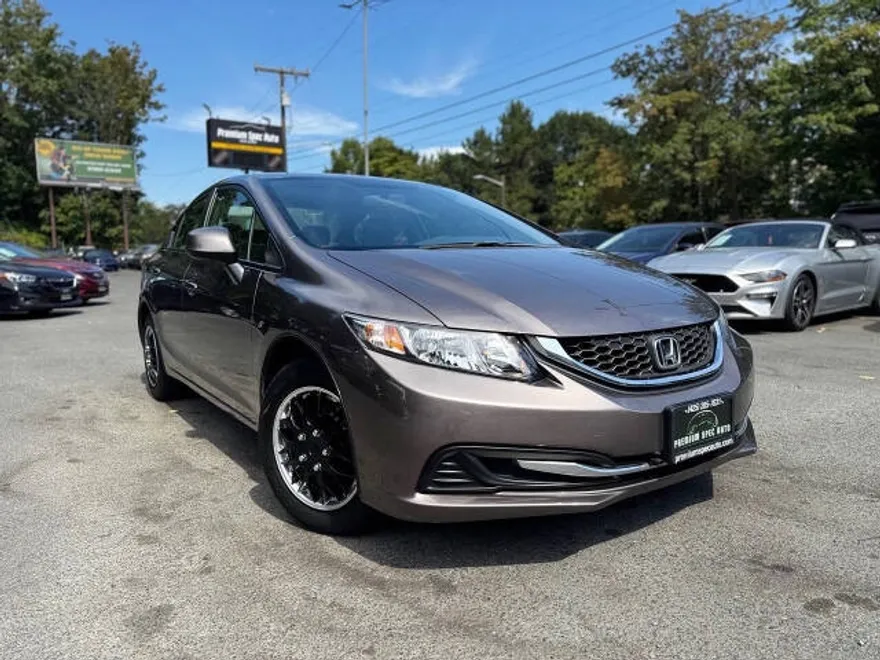 2013 Honda Civic LX photo 1