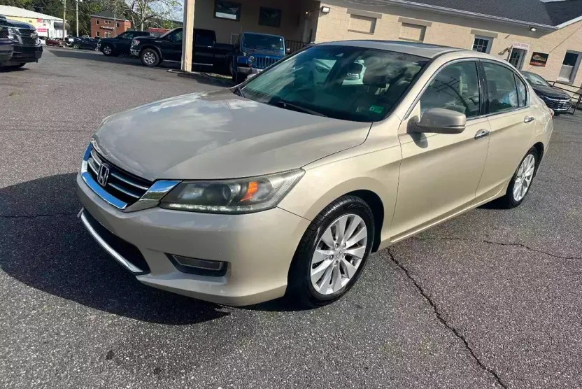2013 Honda Accord EX-L photo 1