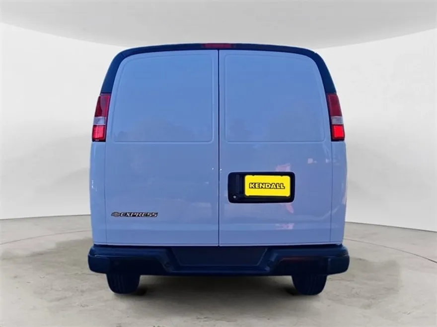 2025 Chevrolet Express Cargo 2500 photo 1