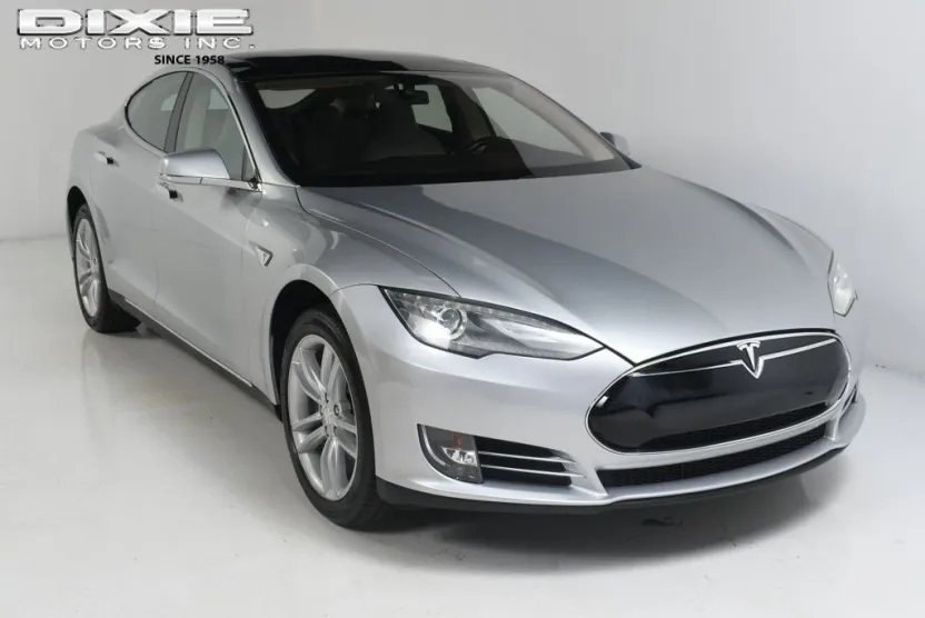 2013 Tesla Model S photo 1