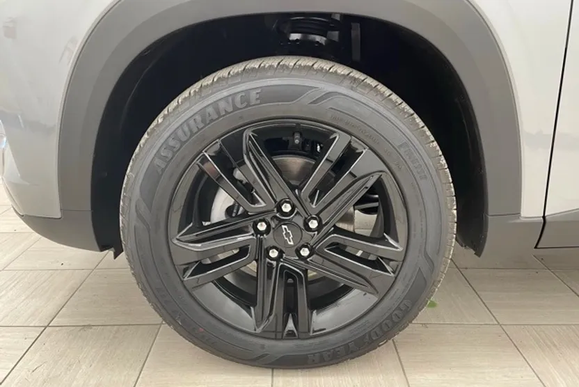 2025 Chevrolet Trax ACTIV photo 1