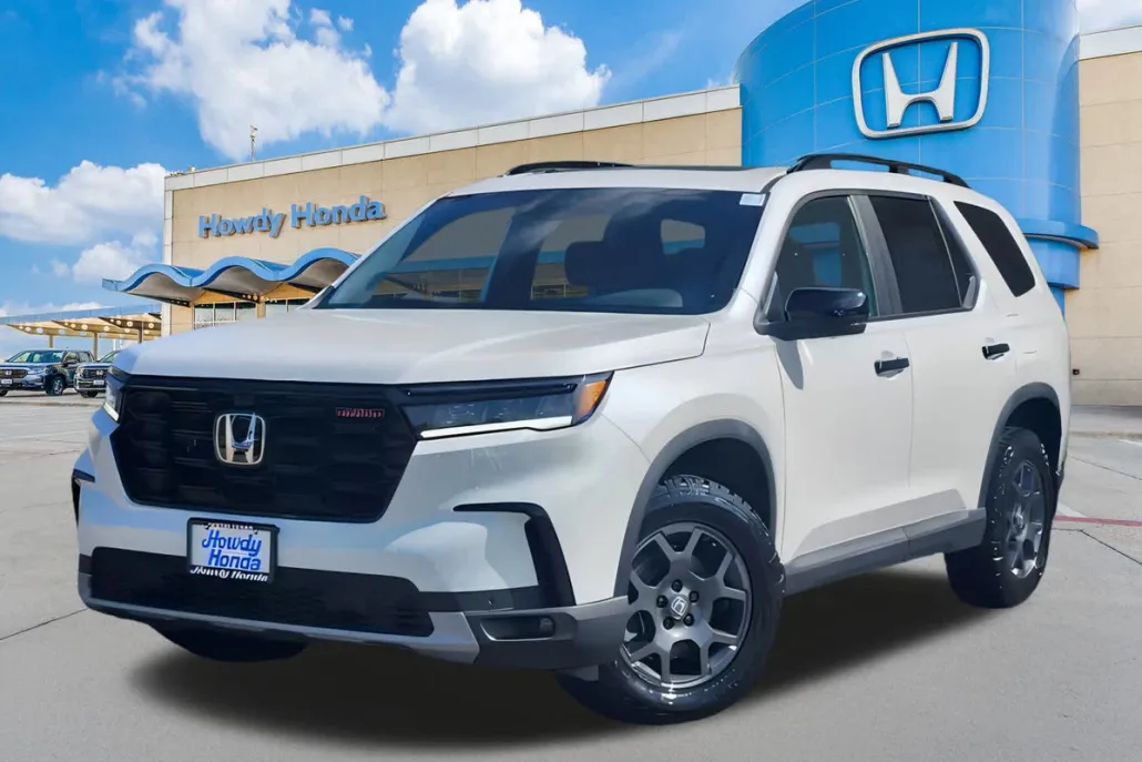 2025 Honda Pilot TrailSport photo 1