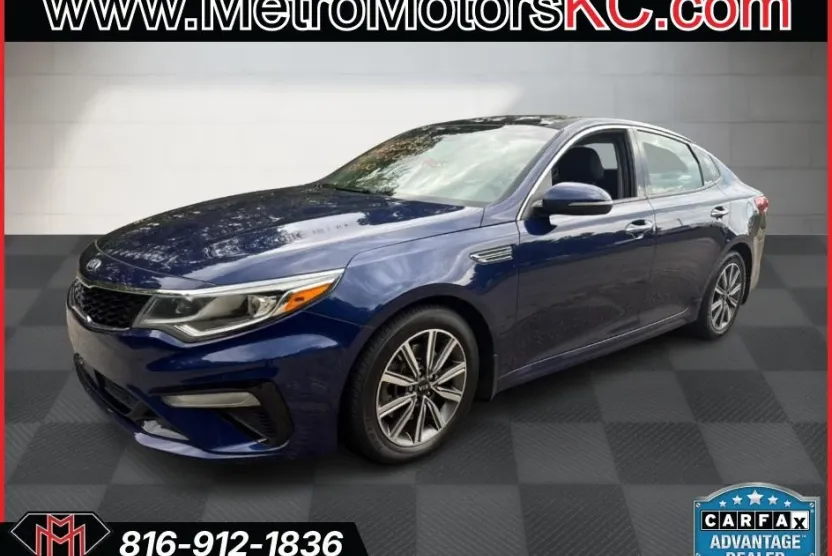 2019 Kia Optima EX photo 1
