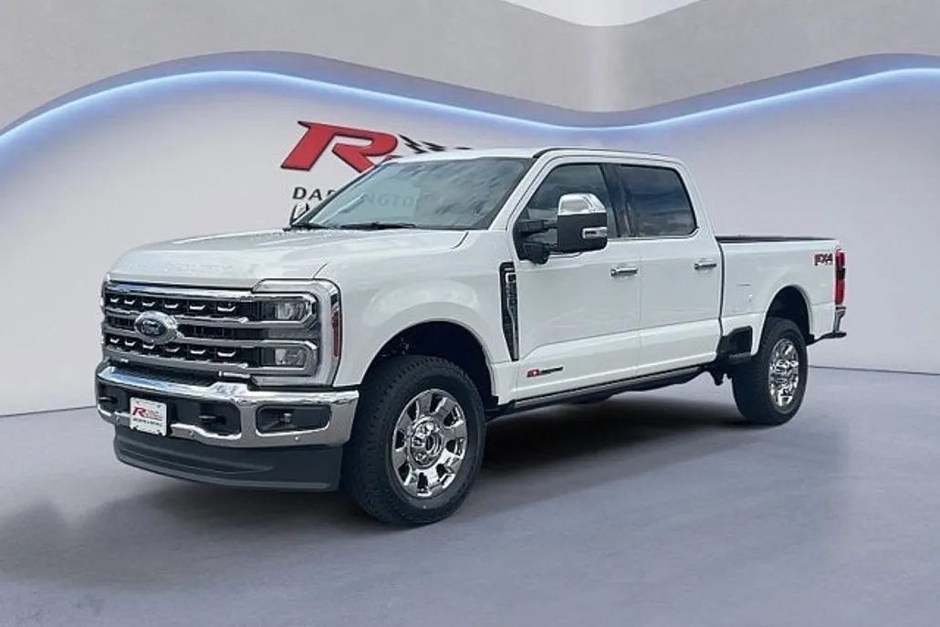 2025 Ford F-350 Lariat photo 1