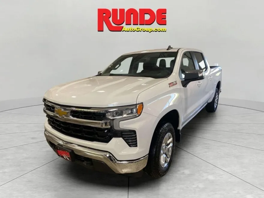 2025 Chevrolet Silverado 1500 LT photo 1