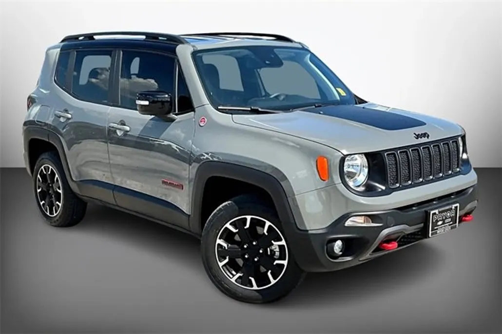 2023 Jeep Renegade Trailhawk photo 1