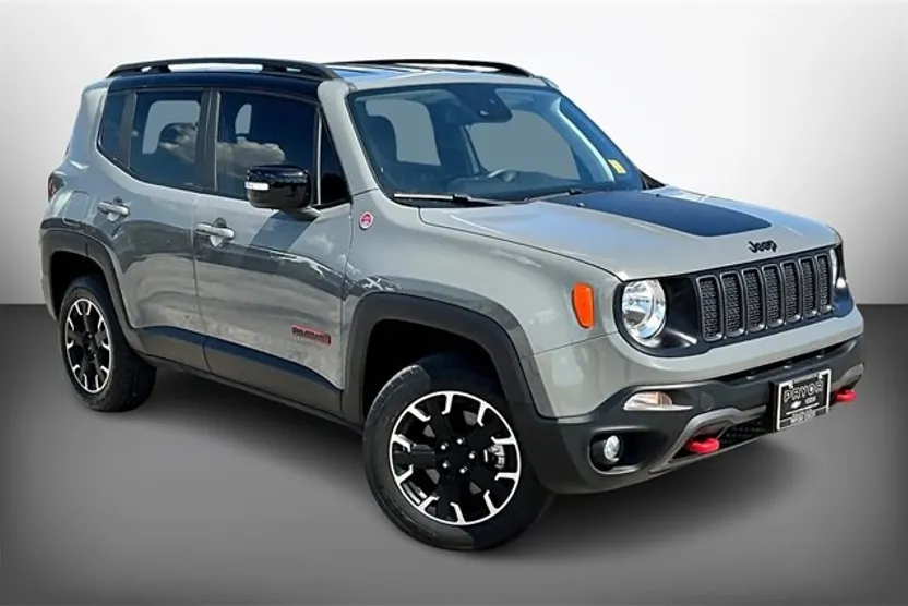 2023 Jeep Renegade Trailhawk photo 1