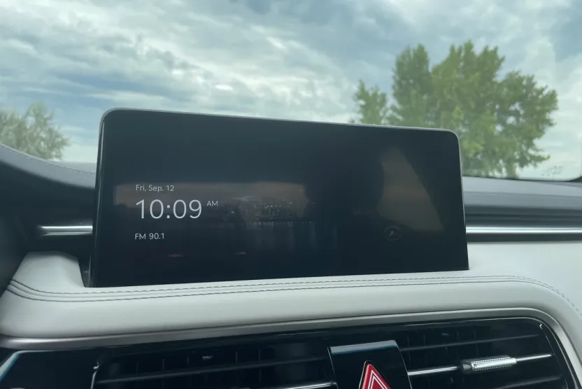 2025 Genesis G70 2.5T photo 1