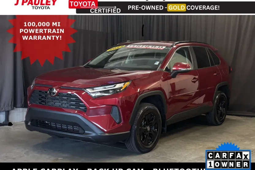 2022 Toyota RAV4 XLE photo 1