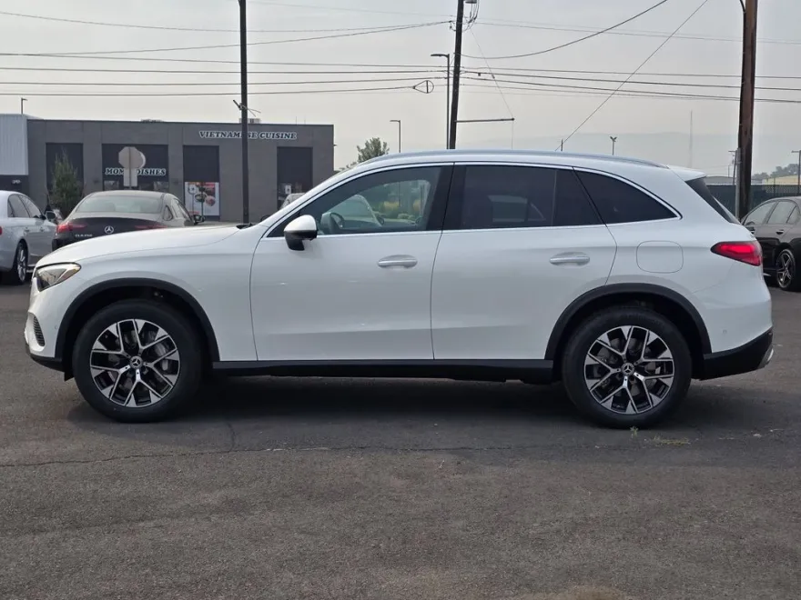 2026 Mercedes Benz GLC 350e 4MATIC photo 1