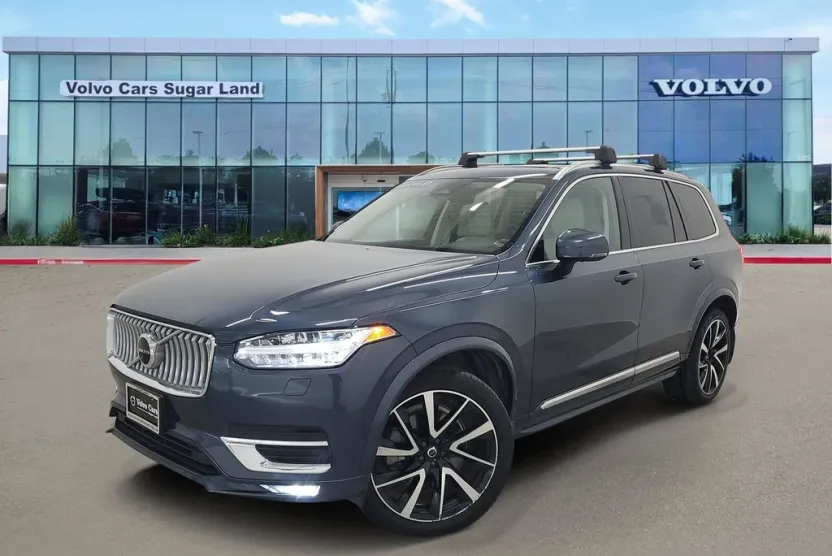 2023 Volvo XC90 AWD Plus photo 1