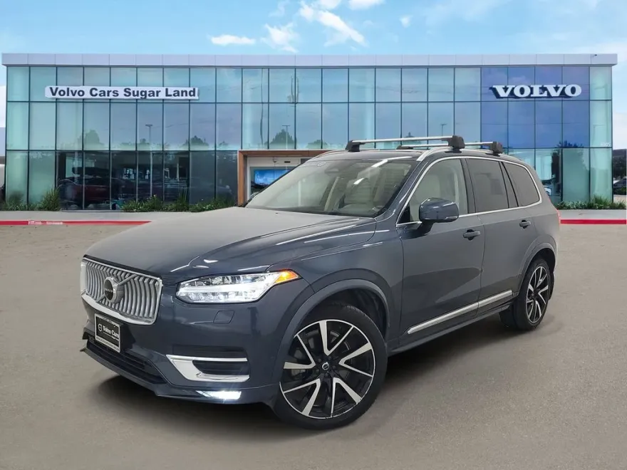 2023 Volvo XC90 AWD Plus photo 1