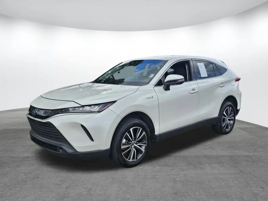 2021 Toyota Venza LE photo 1