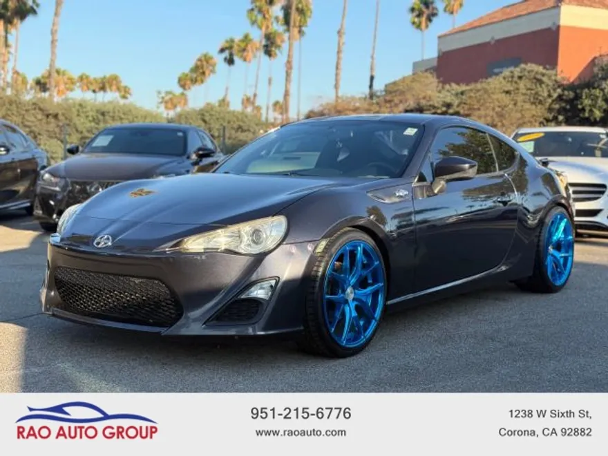 2013 Scion FR-S 10 Series photo 1