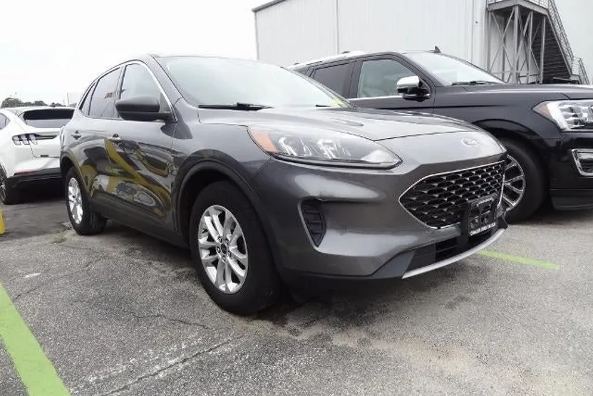 2022 Ford Escape SE photo 1