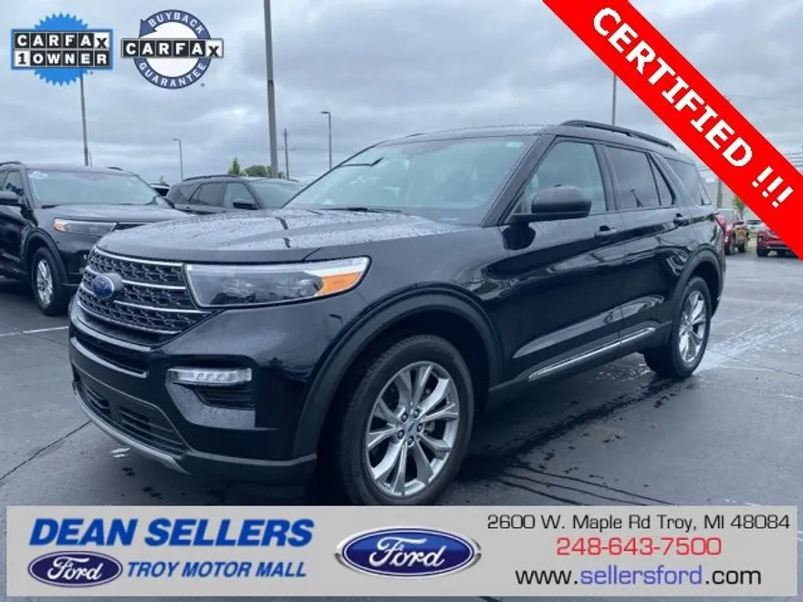 2023 Ford Explorer XLT photo 1