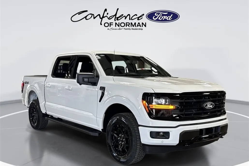 2025 Ford F-150 XLT photo 1