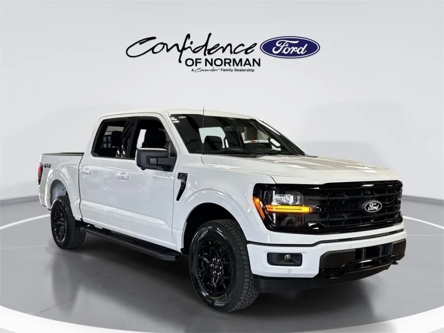 2025 Ford F-150 XLT photo 1