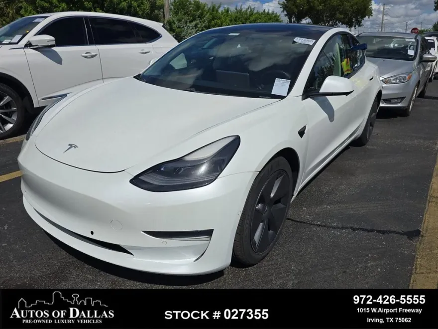 2021 Tesla Model 3 Standard Range Plus photo 1