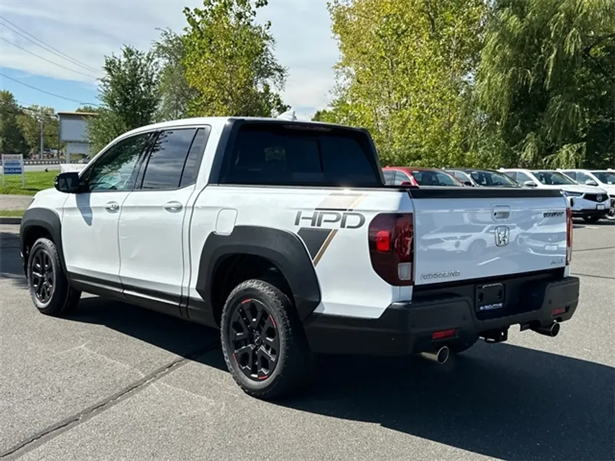 2022 Honda Ridgeline Black Edition photo 1