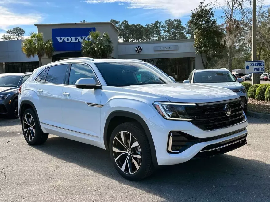 2025 Volkswagen Atlas Cross Sport SEL Premium R-Line photo 1