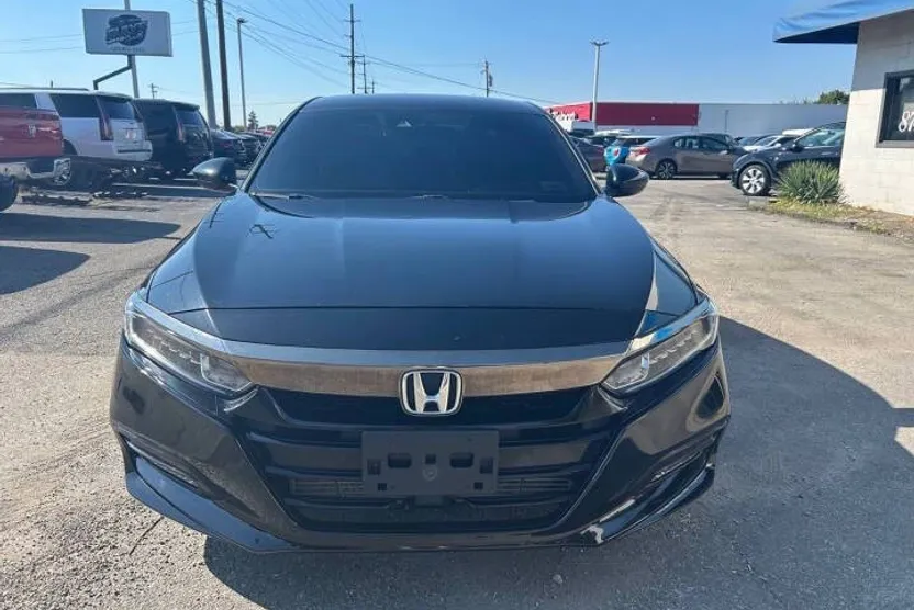 2018 Honda Accord Sport photo 1