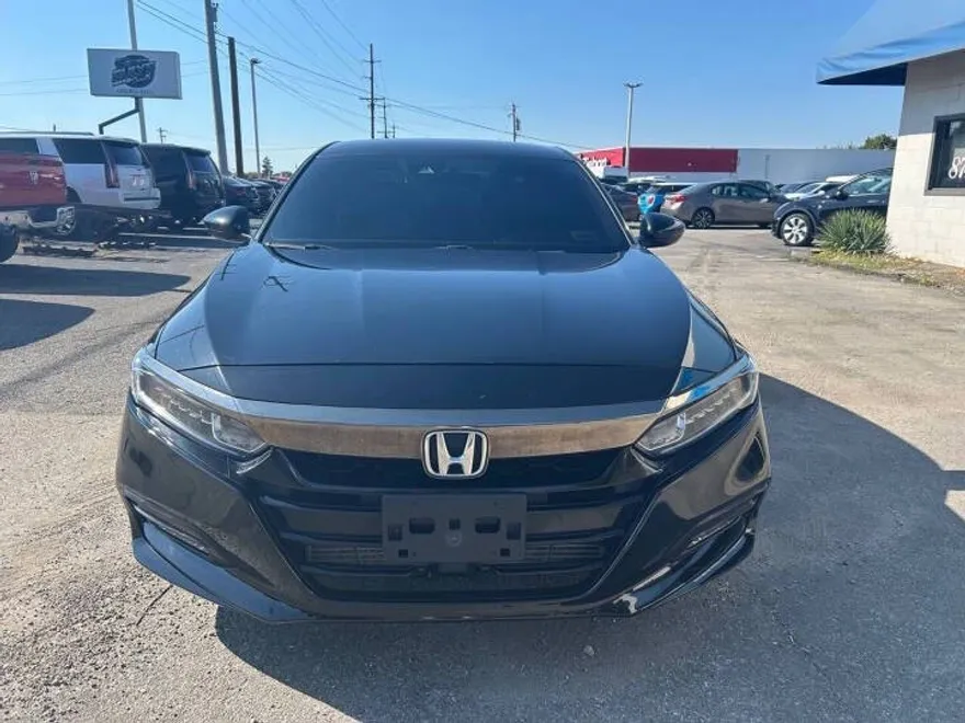 2018 Honda Accord Sport photo 1