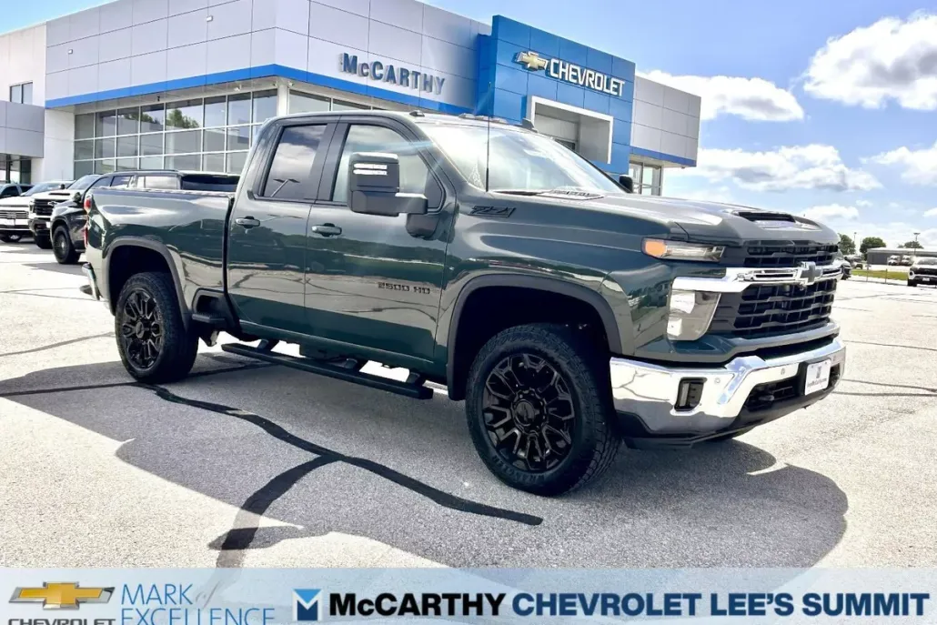 2025 Chevrolet Silverado 2500HD LT photo 1