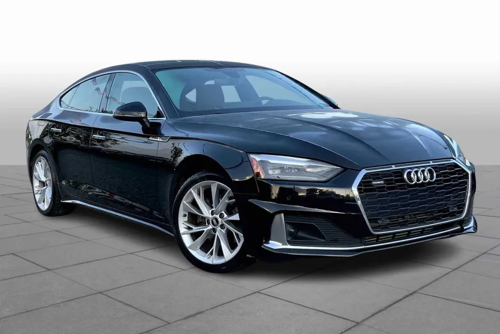 2022 Audi A5 Quattro Premium photo 1
