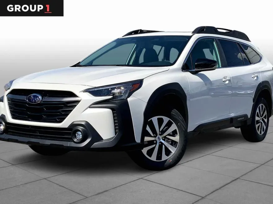 2025 Subaru Outback Premium photo 1